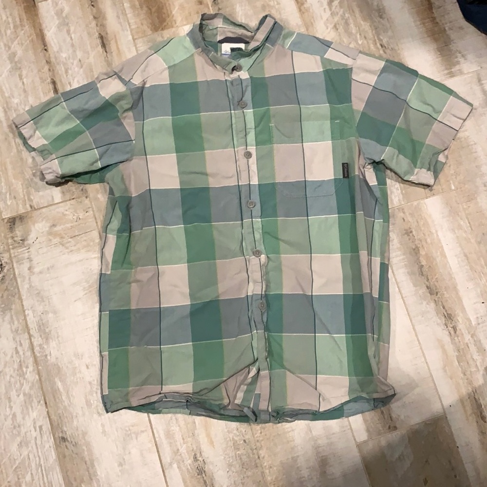 Columbia Shortsleeve Button-Up